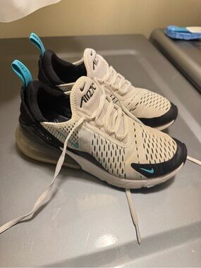 Nike Air Max 270 Cream with Teal Accents